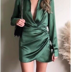 Elegant Green Wrap Dress Zara